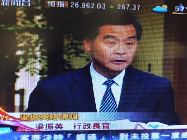 HongKong chief executive CY Leung is meeting press again. UmbrellaMovement  