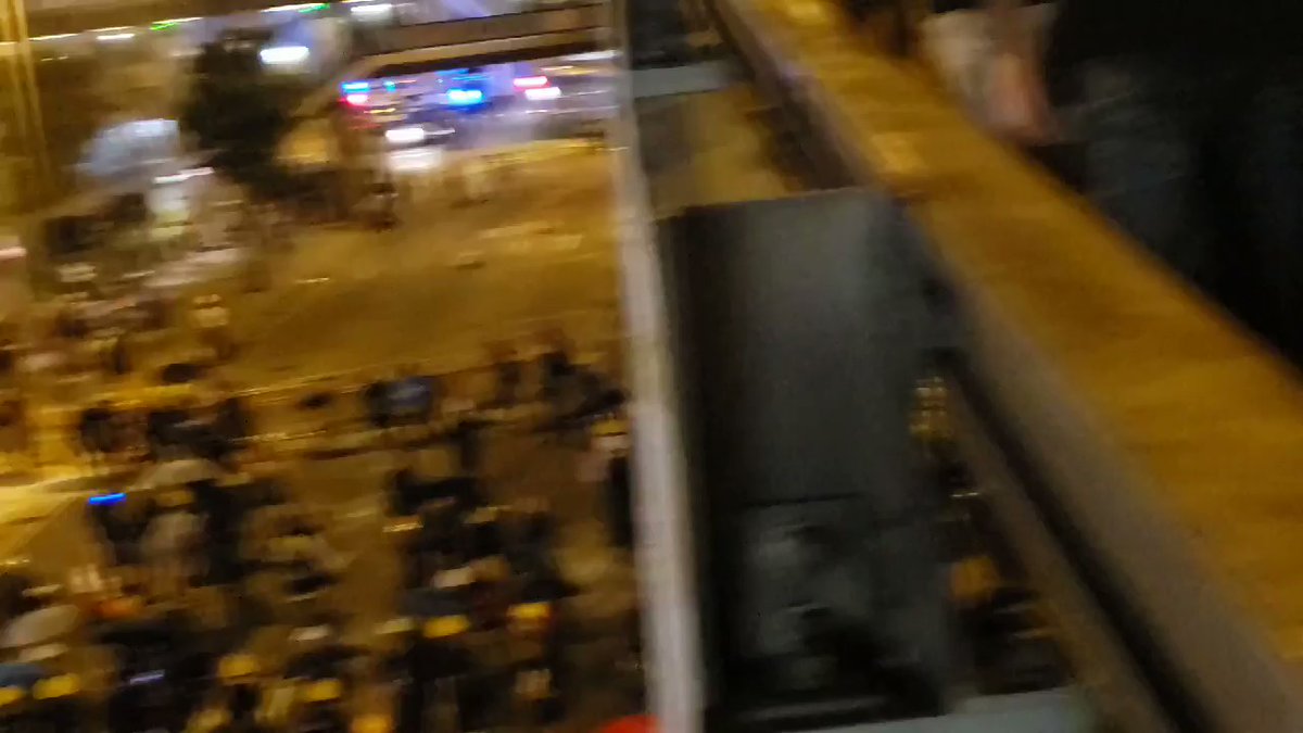 Tear gas fired onto flyover on Connaught but yet to drive protesters away #728protest