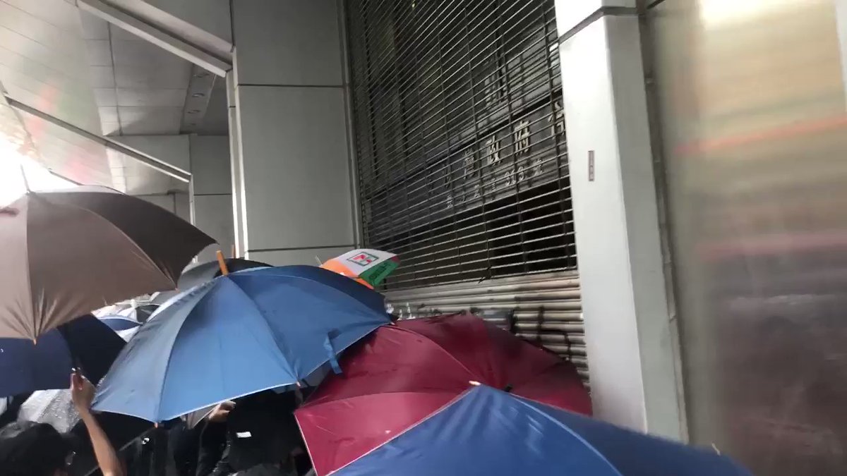 For the second time in a week, the Cheung Sha Wan Government Offices building has been targeted. On October 1, windows were smashed and a fire was started. Today, protesters broke in and trashed the lobby