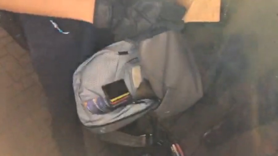 A Stand News reporter was stopped and searched by police in Kwun Tong on Wednesday night despite showing his press identity. When he asked police for their warrant cards and names, they refused and shone a light at him to prevent him from filming.  Photo: Stand News screenshot