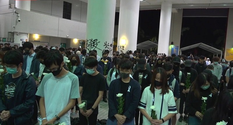 A vigil is beginning on Friday evening at the HongKong University of Science and Technology, where Chow Tsz-lok studied, led by pro-democracy Reverend Chu Yiu-ming.  Photo: Stand News screenshot
