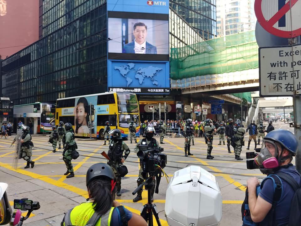 Large deployment of anti-riot police in Central Hong Kong
